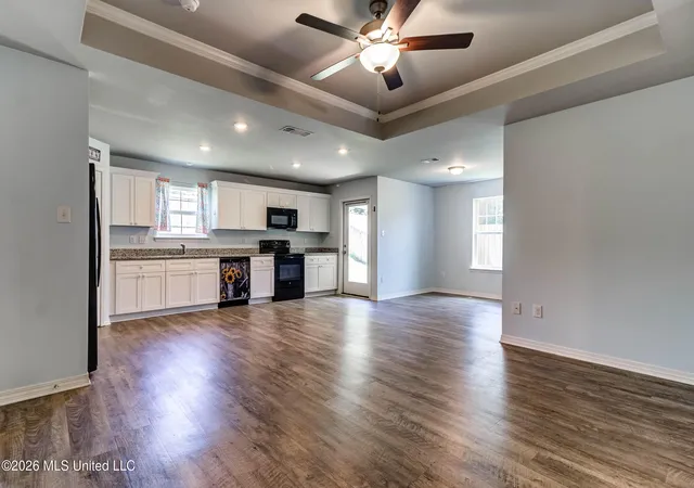 Photo 4 of Single family home for sale at 13144 Turtle Crk Pkwy, Gulfport, MS 39503 | MLS# 4159636 | Listing updated on 2026-09-26