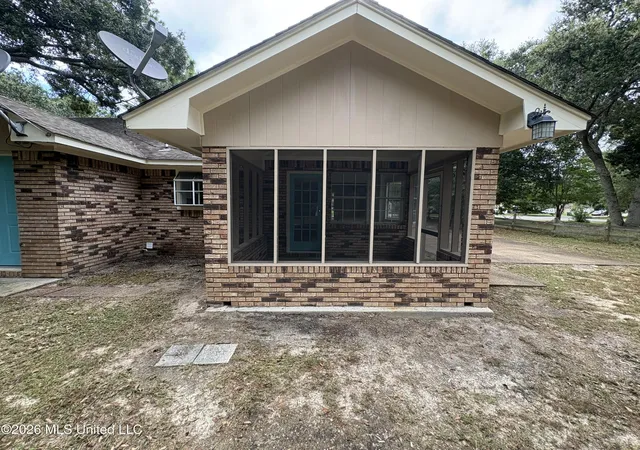 Photo 3 of Single family home for sale at 6921 Red Bud Ln, Ocean Springs, MS 39564 | MLS# 4159538 | Listing updated on 2026-08-19