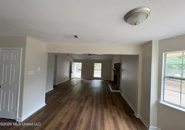 Photo 4 of Single family home for sale at 6921 Red Bud Ln, Ocean Springs, MS 39564 | MLS# 4159538 | Listing updated on 2026-10-17