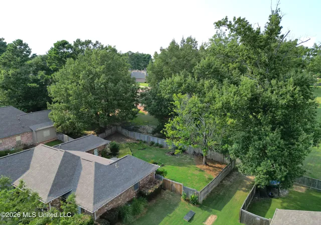 Photo 3 of Single family home for sale at 124 Hemlock Ln, Madison, MS 39110 | MLS# 4159993 | Listing updated on 2026-09-17