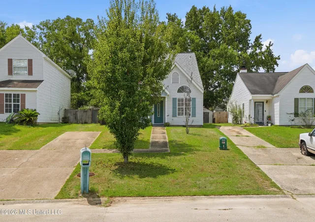 Photo 4 of Single family home for sale at 13425 Windridge Dr, Gulfport, MS 39503 | MLS# 4159509 | Listing updated on 2026-09-09