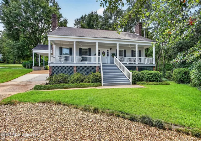 Photo 3 of Single family home for sale at 8814 Kailua Pl, Diamondhead, MS 39525 | MLS# 4160017 | Listing updated on 2026-09-01