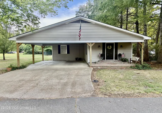 Photo 1 of Single family home for sale at 300 Scott St, Rosedale, MS 38769 | MLS# 4160946 | Listing updated on 2026-09-02