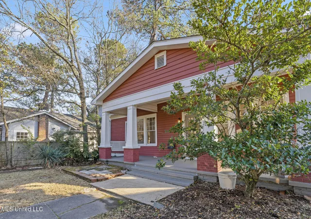Photo 3 of Single family home for sale at 801 Arlington St, Jackson, MS 39202 | MLS# 4159452 | Listing updated on 2026-09-08