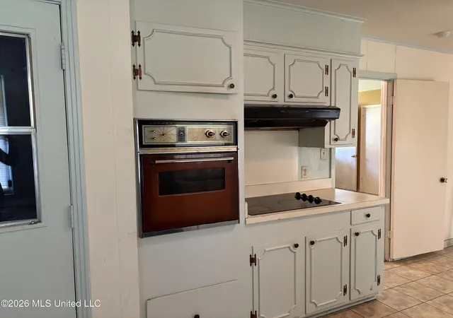 Photo 3 of Single family home for sale at 1551 Wood Glen Dr, Jackson, MS 39204 | MLS# 4159425 | Listing updated on 2026-08-17