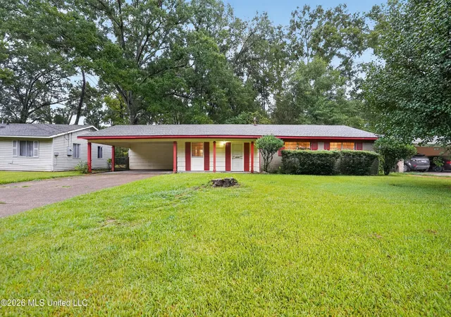 Photo 1 of Single family home for sale at 3222 Lakewood Dr, Jackson, MS 39212 | MLS# 4160082 | Listing updated on 2026-10-20