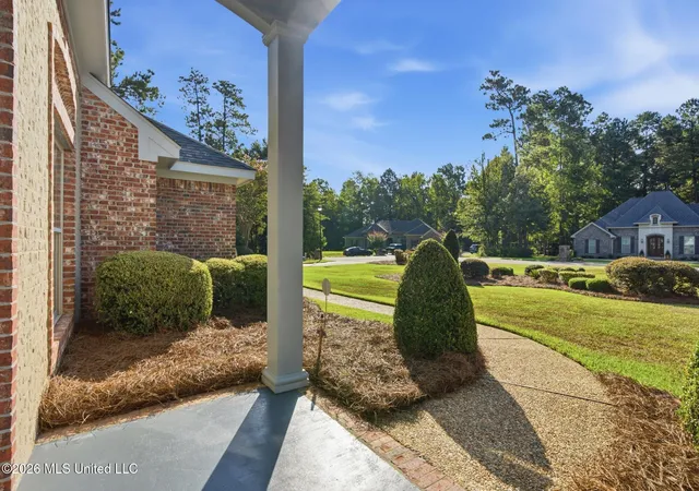 2nd image of 136 Saint Annes Dr, Hattiesburg, MS 39401 | MLS# 4159448