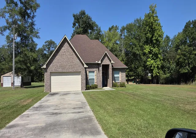 Photo 2 of Sale Pending at 1010 Mindy Ln, Summit, MS 39666 | MLS# 4159465 | Listing updated on 2026-08-21