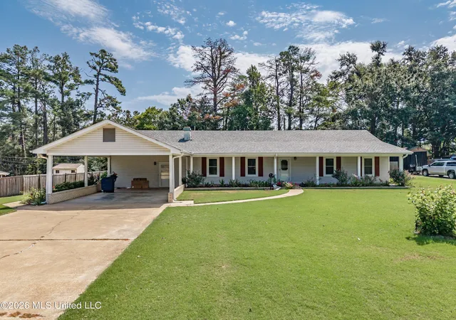 Photo 3 of Single family home for sale at 147 Hemlock Rd, Batesville, MS 38606 | MLS# 4159562 | Listing updated on 2026-09-21