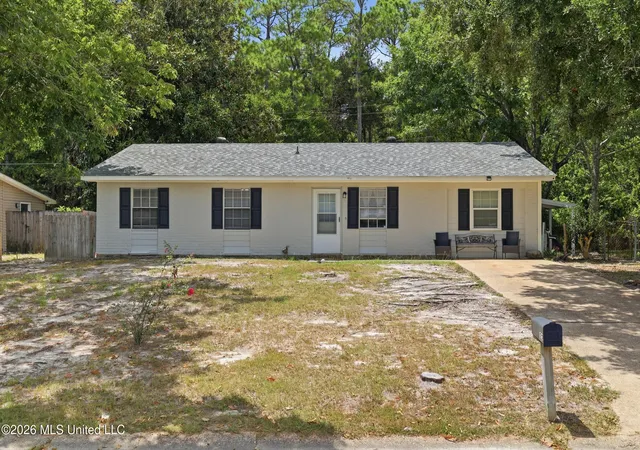 Photo 1 of Single family home for sale at 32 Yorkshire Pkwy, Gulfport, MS 39503 | MLS# 4159611 | Listing updated on 2026-09-10