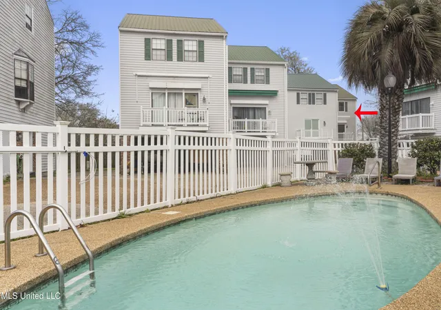 Photo 2 of Sale Pending at 255 E Scenic Dr, Pass Christian, MS 39571 | MLS# 4159552 | Listing updated on 2026-08-28