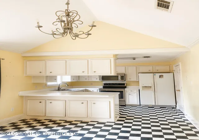 Photo 3 of Sale Pending at 715 Dunleith Ln, Ridgeland, MS 39157 | MLS# 4160401 | Listing updated on 2026-08-29