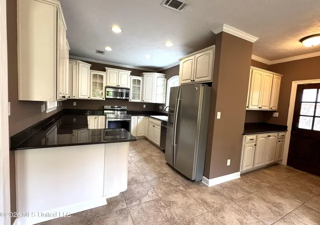 Photo 3 of Single family home for sale at 110 Yarborough Pl, Waveland, MS 39576 | MLS# 4160282 | Listing updated on 2026-08-25