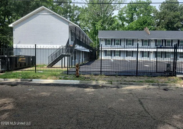Photo 2 of Multi family home for sale at 3811 Mosley Ave, Jackson, MS 39206 | MLS# 4159481 | Listing updated on 2026-08-17