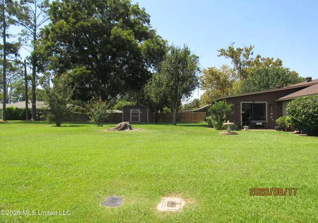 4th image of 2345 E Clubview Cir, Yazoo City, MS 39194 | MLS# 4159732
