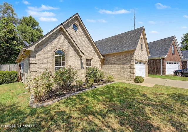 Photo 3 of Sale Pending at 5590 Gilliland Cvs, Southaven, MS 38671 | MLS# 4160106 | Listing updated on 2026-09-15