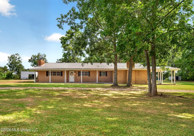 Photo 4 of Sale Pending at 340 W Union Rd, Carriere, MS 39426 | MLS# 4159554 | Listing updated on 2026-09-22