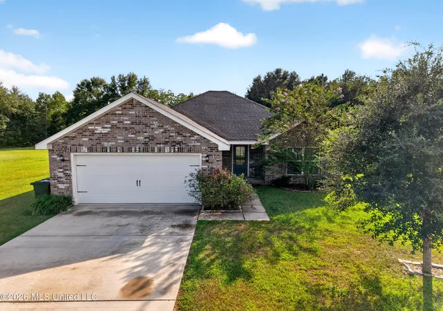Photo 1 of Single family home for sale at 5 Elk Ct, Picayune, MS 39466 | MLS# 4159560 | Listing updated on 2026-08-31