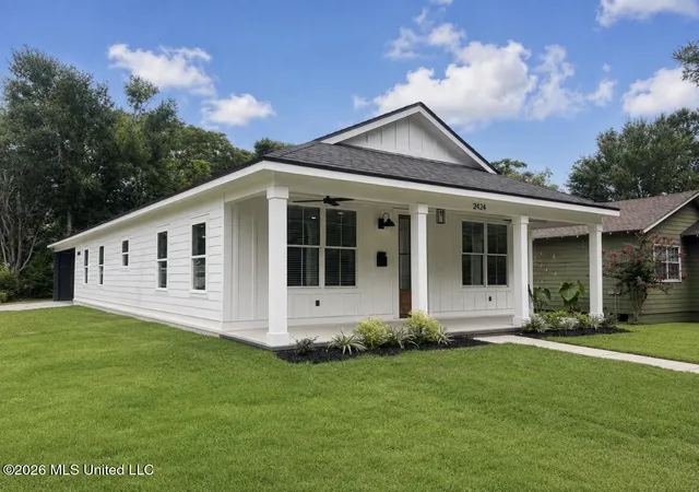 Photo 1 of Single family home for sale at 2424 Pine Ave, Gulfport, MS 39501 | MLS# 4159630 | Listing updated on 2026-09-09