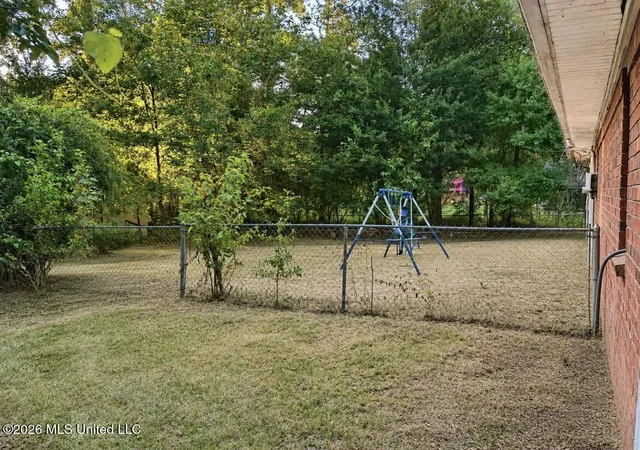 Photo 4 of Single family home for sale at 2379 Carrollton Rd, Grenada, MS 38901 | MLS# 4159575 | Listing updated on 2026-09-16