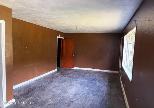 Photo 3 of Single family home for sale at 1159 W Mcdowell Rd, Jackson, MS 39204 | MLS# 4159588 | Listing updated on 2026-08-21