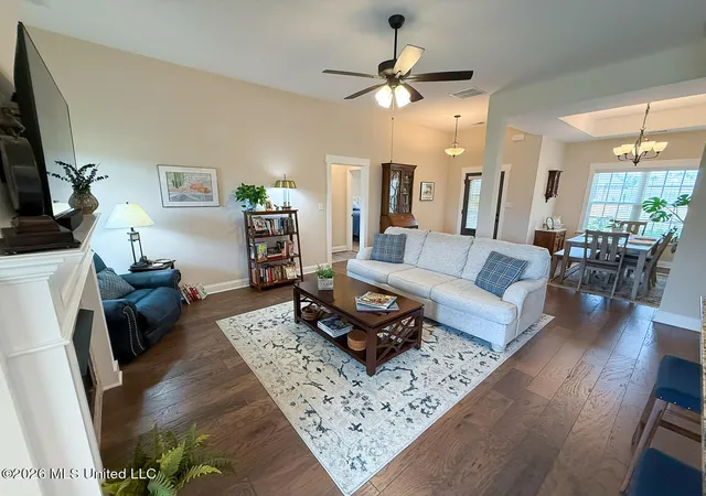 Photo 3 of Single family home for sale at 689 Holiday Cvs, Hernando, MS 38632 | MLS# 4160039 | Listing updated on 2026-09-21