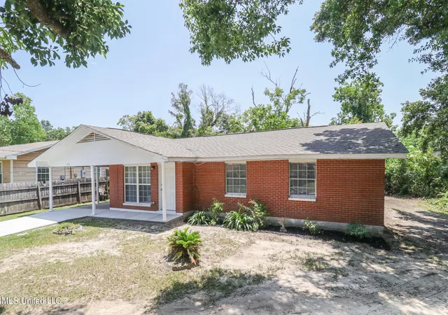 Photo 1 of Sale Pending at 1300 29th Street, Gulfport, MS 39501 | MLS# 4159617 | Listing updated on 2026-08-21