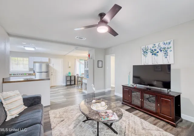 Photo 4 of Sale Pending at 1300 29th Street, Gulfport, MS 39501 | MLS# 4159617 | Listing updated on 2026-08-21