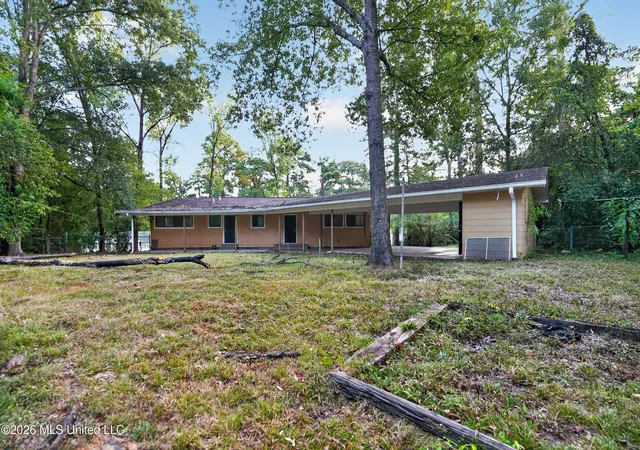 Photo 2 of Single family home for sale at 511 Pinecrest Cir, Jackson, MS 39204 | MLS# 4159862 | Listing updated on 2026-09-09