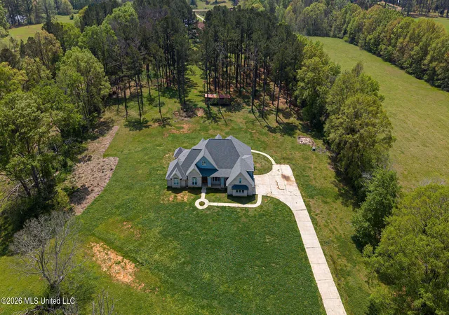 Photo 2 of Sale Pending at 744 Georgetown St, Hazlehurst, MS 39083 | MLS# 4159773 | Listing updated on 2026-08-27