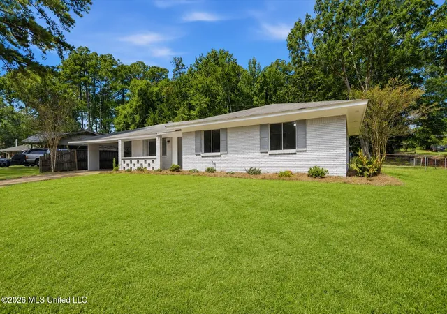 Photo 1 of Single family home for sale at 335 Saint Joe Blvd, Pearl, MS 39208 | MLS# 4159751 | Listing updated on 2026-08-19