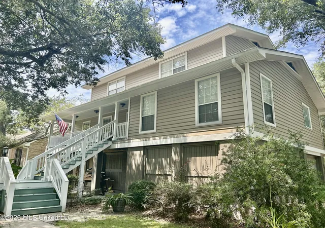 Photo 1 of Single family home for sale at 2421 Washington Ave, Pascagoula, MS 39567 | MLS# 4159707 | Listing updated on 2026-09-02
