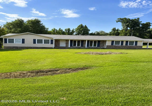 2nd image of 1612 Moonmist Dr, Yazoo City, MS 39194 | MLS# 4159664