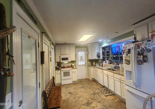 Photo 3 of Single family home for sale at 1709 Merrill St, Natchez, MS 39120 | MLS# 4159939 | Listing updated on 2026-08-23