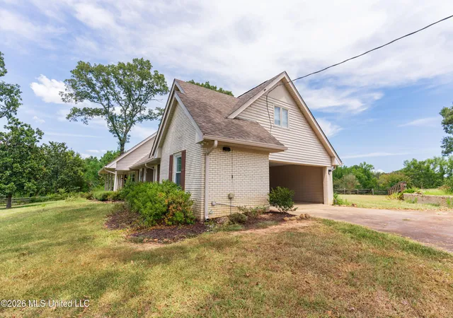 Photo 4 of Sale Pending at 12850 Midway Rd, Raymond, MS 39154 | MLS# 4160486 | Listing updated on 2026-09-01