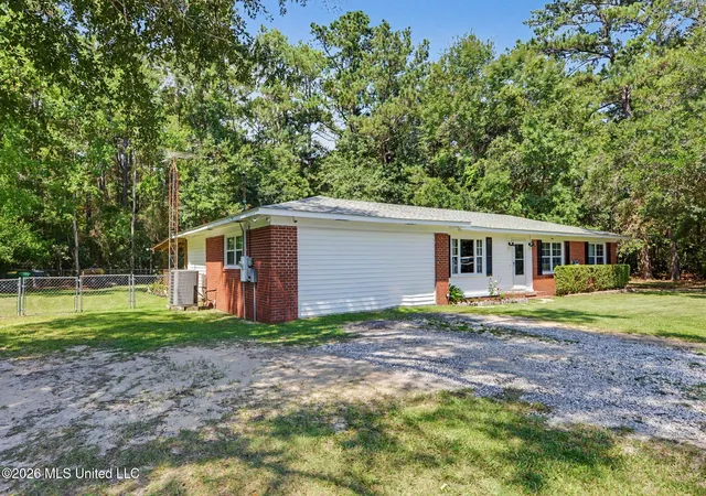 Photo 2 of Single family home for sale at 4317 Cunningham Rd, Moss Point, MS 39562 | MLS# 4159979 | Listing updated on 2026-08-21
