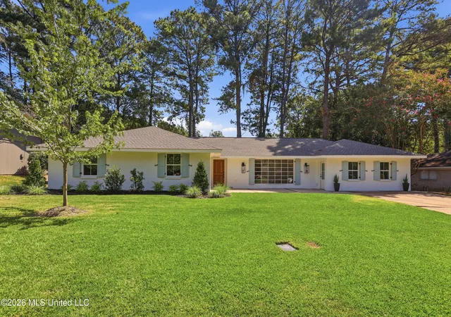 Photo 1 of Single family home for sale at 5326 Balmoral Dr, Jackson, MS 39211 | MLS# 4160005 | Listing updated on 2026-09-14