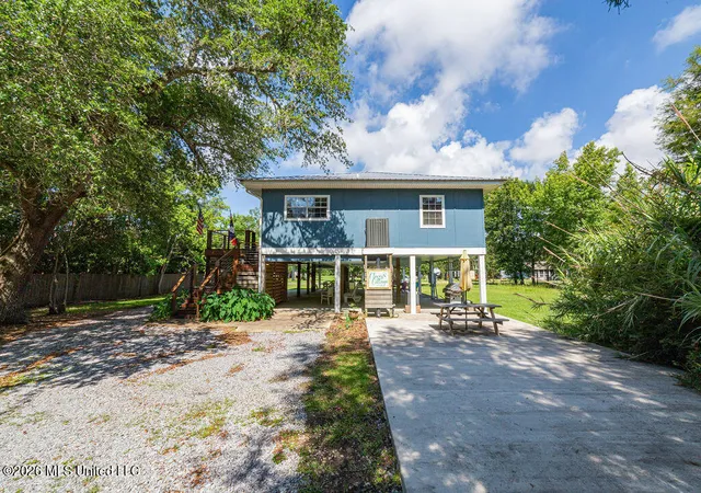 Single family home for sale at 811 View St, Waveland, MS 39576 | MLS# 4159722