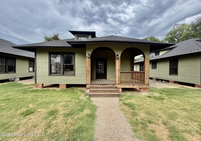 Photo 1 of Single family home for sale at 205 E 3rd St, Leland, MS 38756 | MLS# 4159957 | Listing updated on 2026-08-21