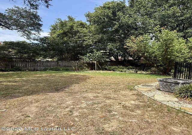 Photo 3 of Single family home for sale at 1402 Abbeyville St, Pascagoula, MS 39581 | MLS# 4159731 | Listing updated on 2026-08-19