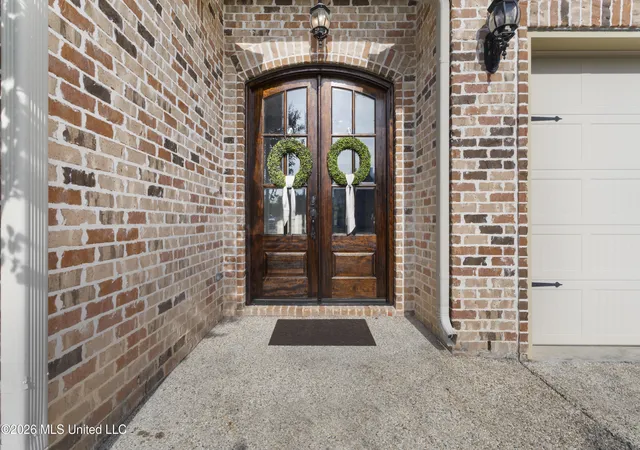Photo 4 of Single family home for sale at 3912 Acadian Village Dr, Ocean Springs, MS 39564 | MLS# 4159947 | Listing updated on 2026-09-25