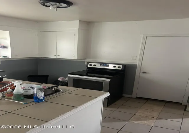 Photo 3 of Single family home for sale at 728 Dorgan St, Jackson, MS 39204 | MLS# 4159729 | Listing updated on 2026-08-19