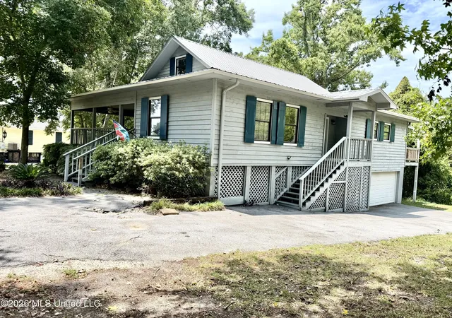 Photo 2 of Single family home for sale at 1523 Albacore Dr, Gautier, MS 39553 | MLS# 4159762 | Listing updated on 2026-08-31
