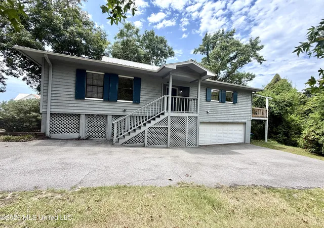 Photo 3 of Single family home for sale at 1523 Albacore Dr, Gautier, MS 39553 | MLS# 4159762 | Listing updated on 2026-09-18