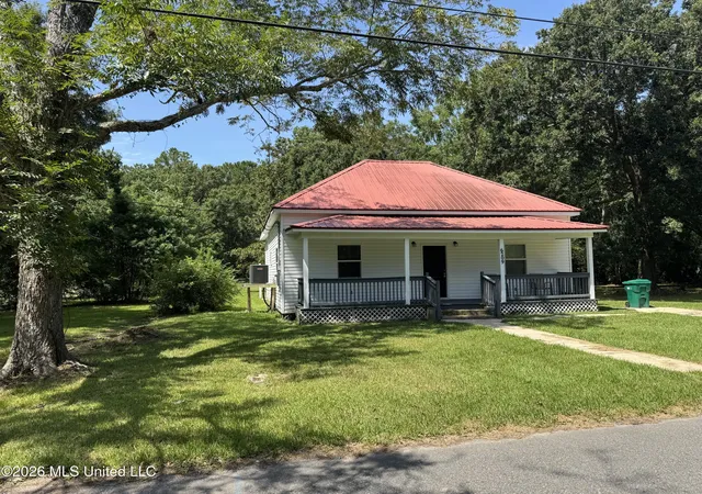 Photo 1 of Single family home for sale at 6209 Elder Fry Rd, Moss Point, MS 39563 | MLS# 4159911 | Listing updated on 2026-08-20