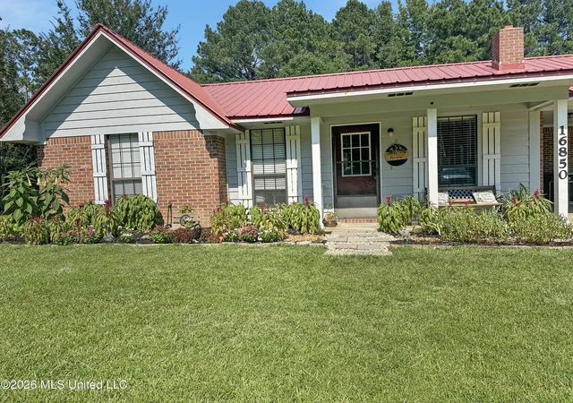 Photo 3 of Single family home for sale at 16850 E John C Stennis Dr, Louisville, MS 39339 | MLS# 4159763 | Listing updated on 2026-09-22