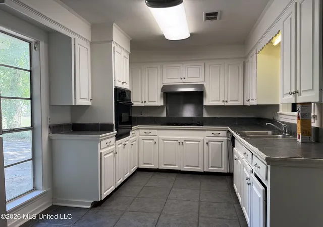 Photo 3 of Single family home for sale at 3534 Wheatley St, Jackson, MS 39212 | MLS# 4160079 | Listing updated on 2026-08-21