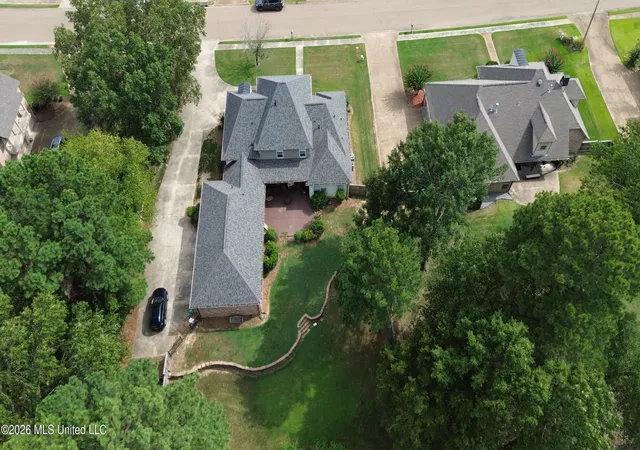 Photo 3 of Single family home for sale at 809 Beaumont Dr, Madison, MS 39110 | MLS# 4159772 | Listing updated on 2026-08-21