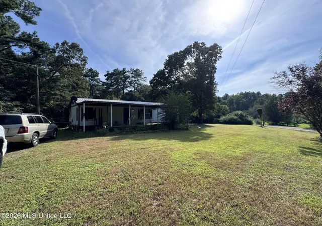 Photo 1 of Sale Pending at 323 Burton Rd, Holly Springs, MS 38635 | MLS# 4159764 | Listing updated on 2026-09-11