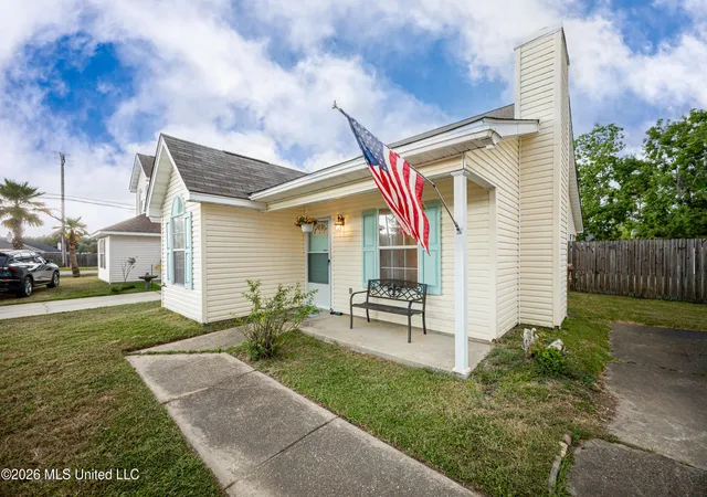 Photo 2 of Sale Pending at 4631 Laurelwood Dr, Diberville, MS 39540 | MLS# 4159771 | Listing updated on 2026-09-04